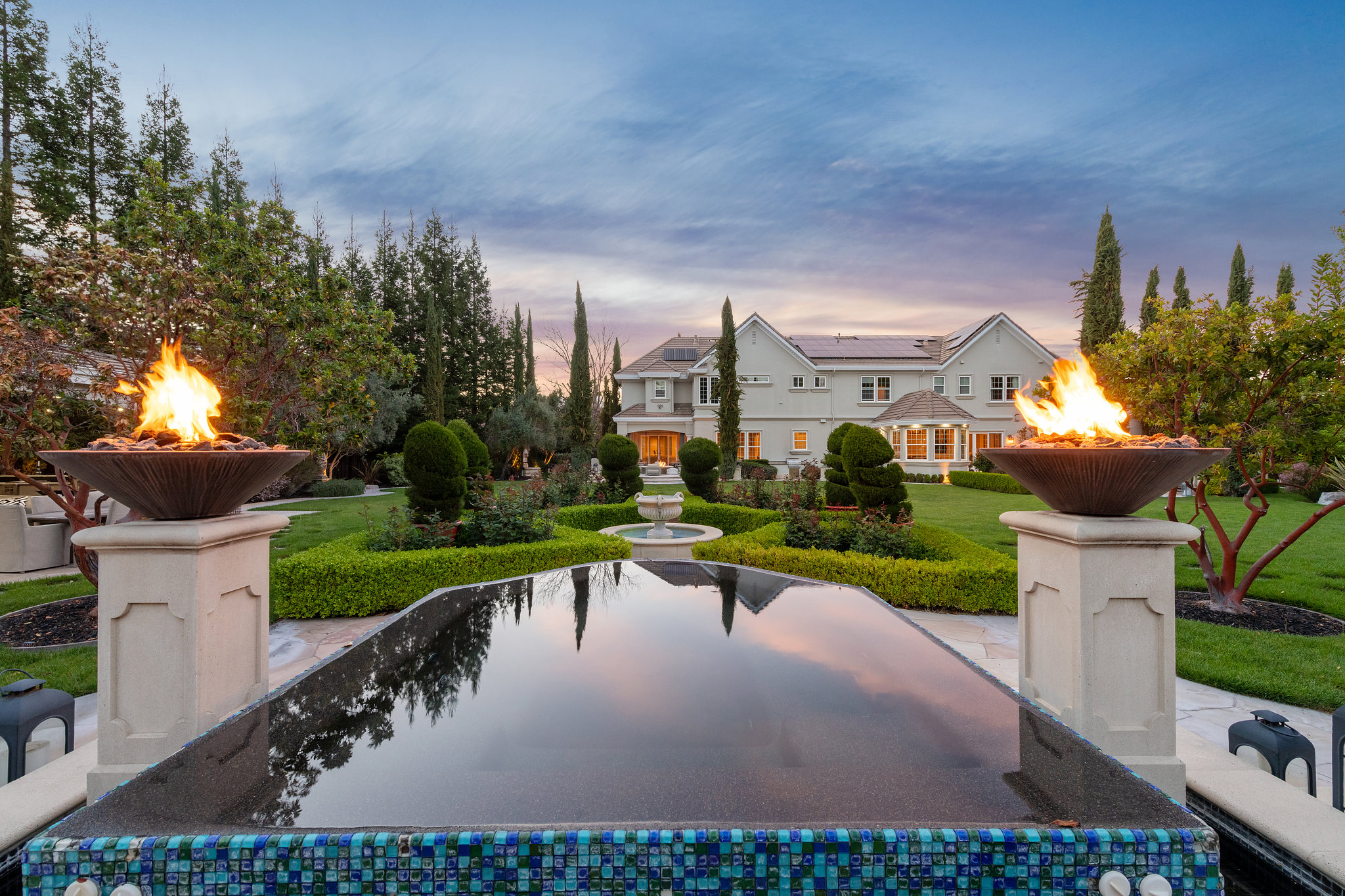 Currys house